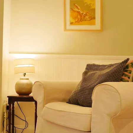 Elliston Two Bedroom Garden Flat Bristol