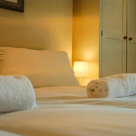 公寓 Elliston Two Bedroom Garden Flat *