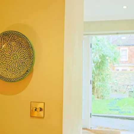 Elliston Two Bedroom Garden Flat *