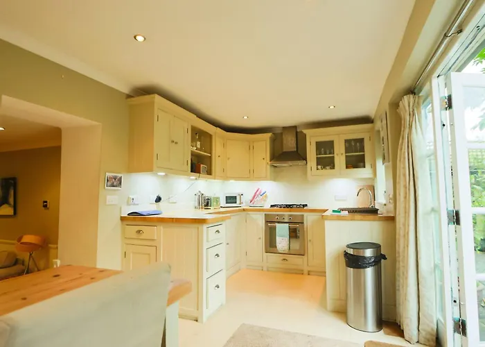 Elliston Two Bedroom Garden Flat