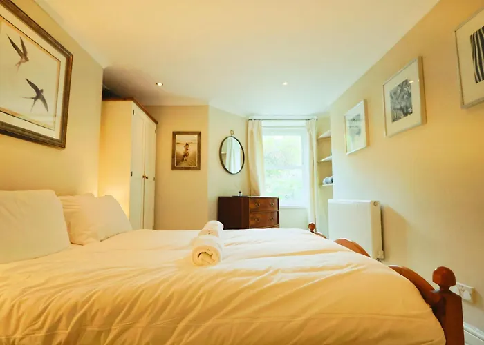 Elliston Two Bedroom Garden Flat Apartman