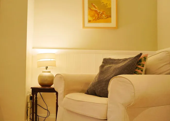 Elliston Two Bedroom Garden Flat Bristol